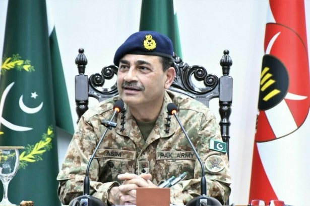 یومِ تشکر: قوم کی یکجہتی اور ذرائع ابلاغ کے کردار کا اعتراف