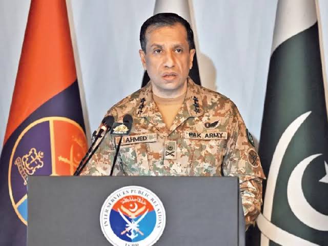 پاکستانی ریڈار مسلسل بھارتی ڈرونز کو مانیٹر کر رہے ہیں : ڈی جی آئی ایس پی آر