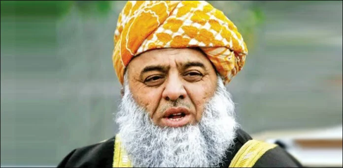 پی ٹی آئی کی کے پی حکومت بچانے کی کوشش، مولانا فضل الرحمان سے مدد کی درخواست