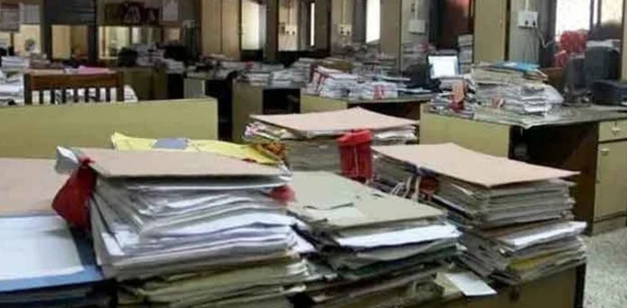 وفاقی حکومت کا بڑا فیصلہ: ڈیلی ویجز اور کنٹریکٹ ملازمین کو ریگولر کرنے کا عمل شروع